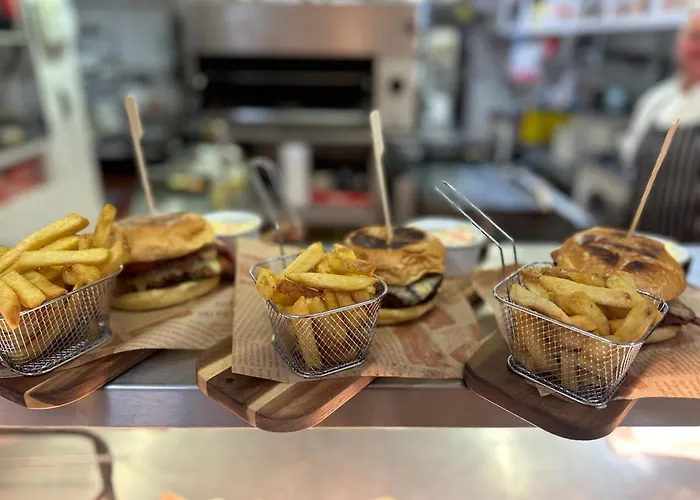 Beach hotel: Clarence House Hotel